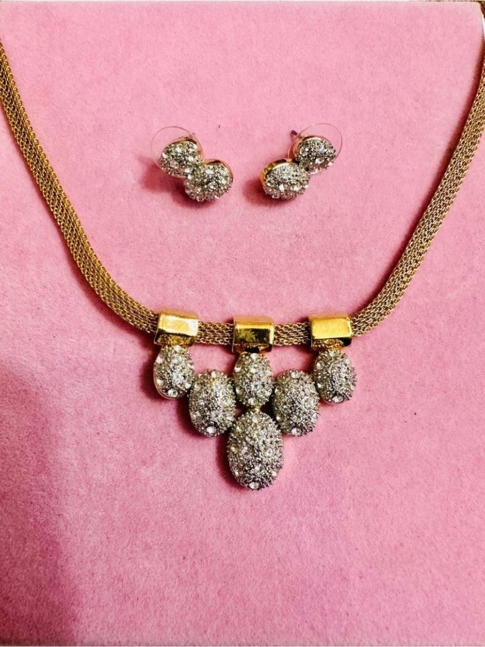 NWT Gold Tone Crystal Cascade Statement Necklace & Stud Earrings Set